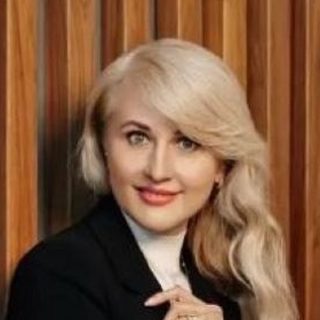 Елена Махрова